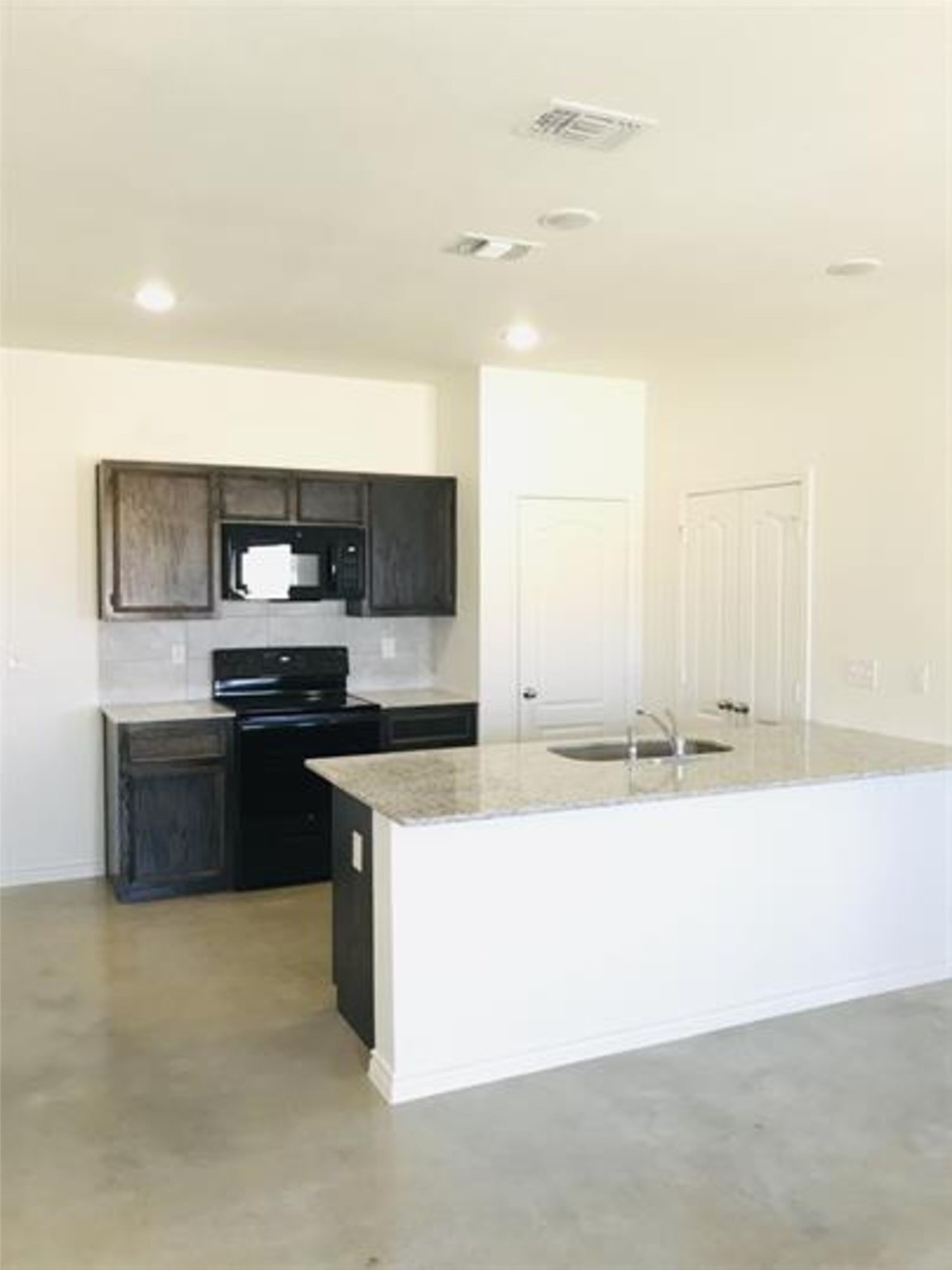 6009 Amelia Earhart Boulevard Killeen TX 76543