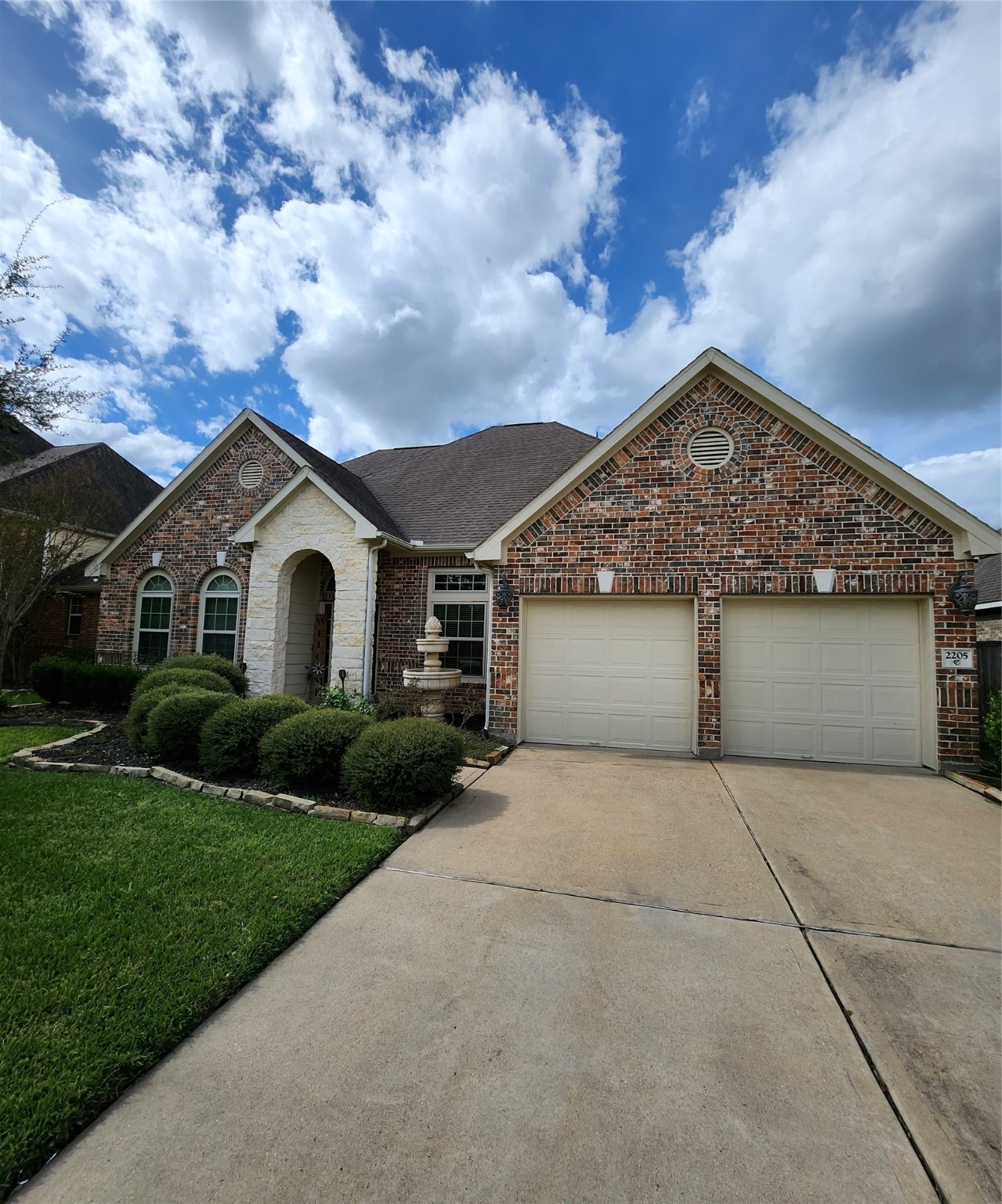 2205 Summit Pass Lane League City TX 77573
