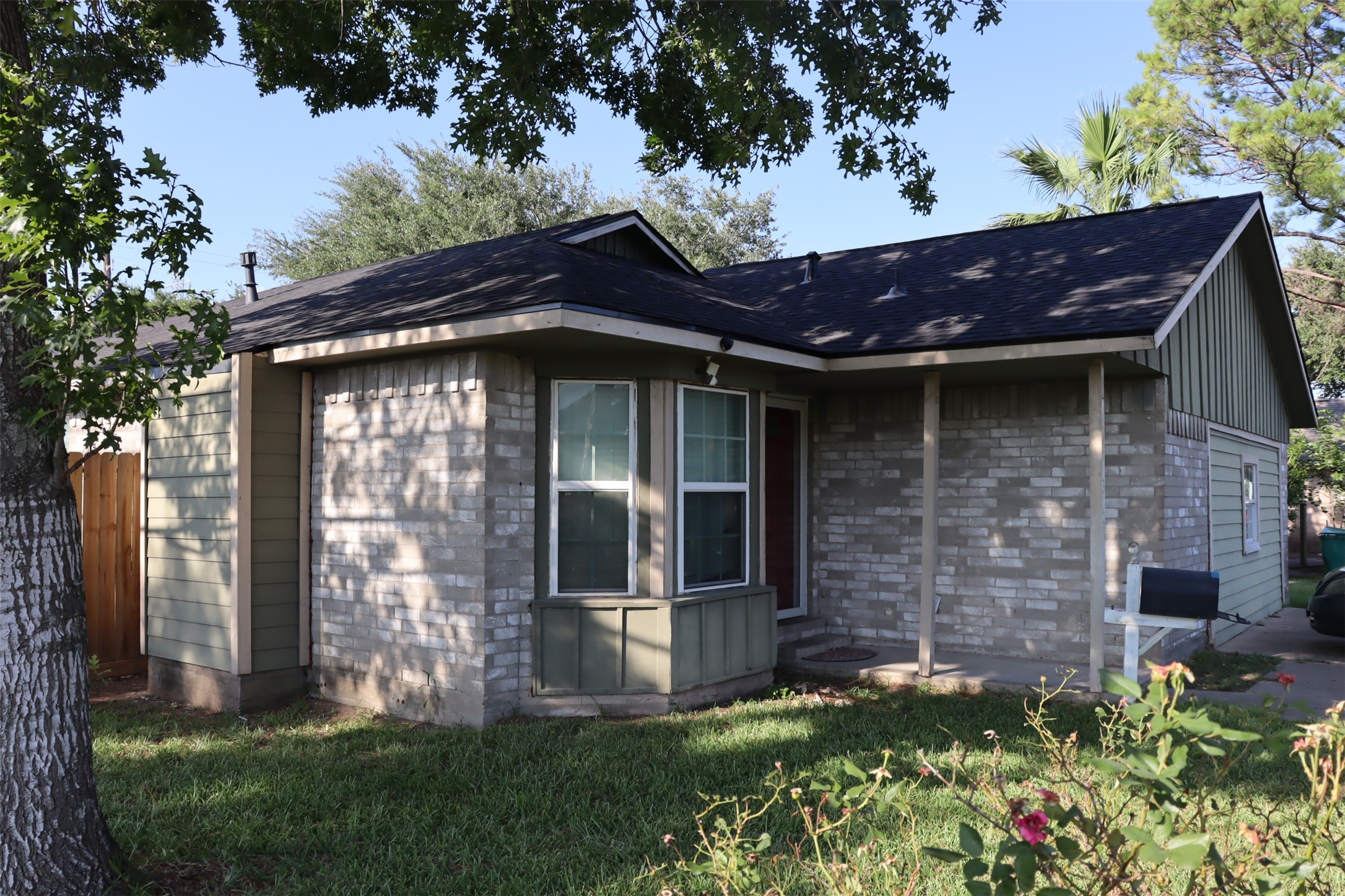 3001 Briar Drive Pasadena TX 77503