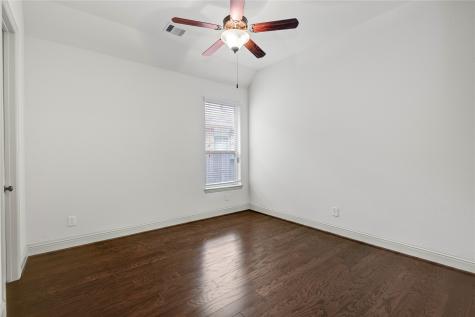 1644 Longwood Glen Lane Friendswood TX 77546