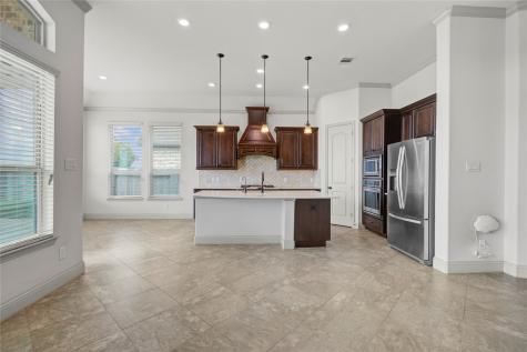 1644 Longwood Glen Lane Friendswood TX 77546