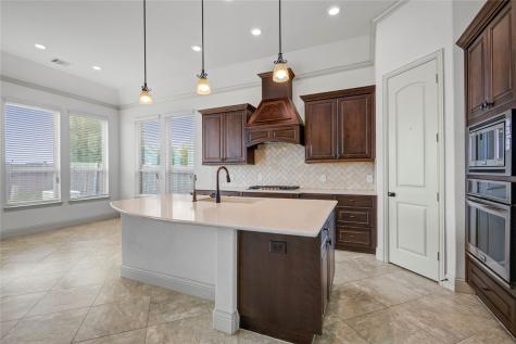 1644 Longwood Glen Lane Friendswood TX 77546