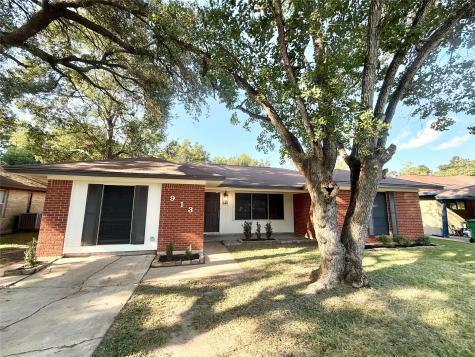 913 Wimberly Street Angleton TX 77515
