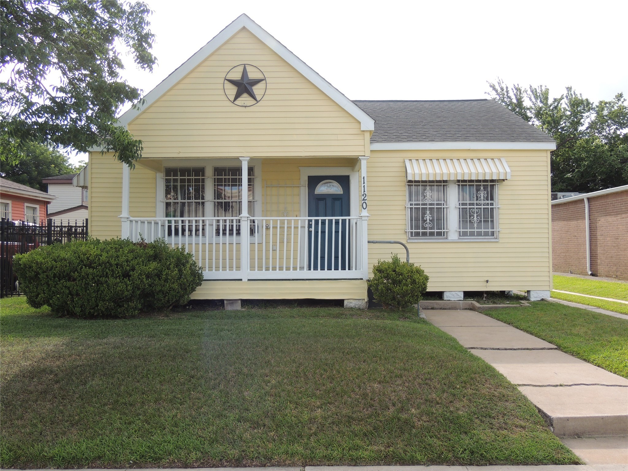 1120 N Shepherd Drive Houston TX 77008