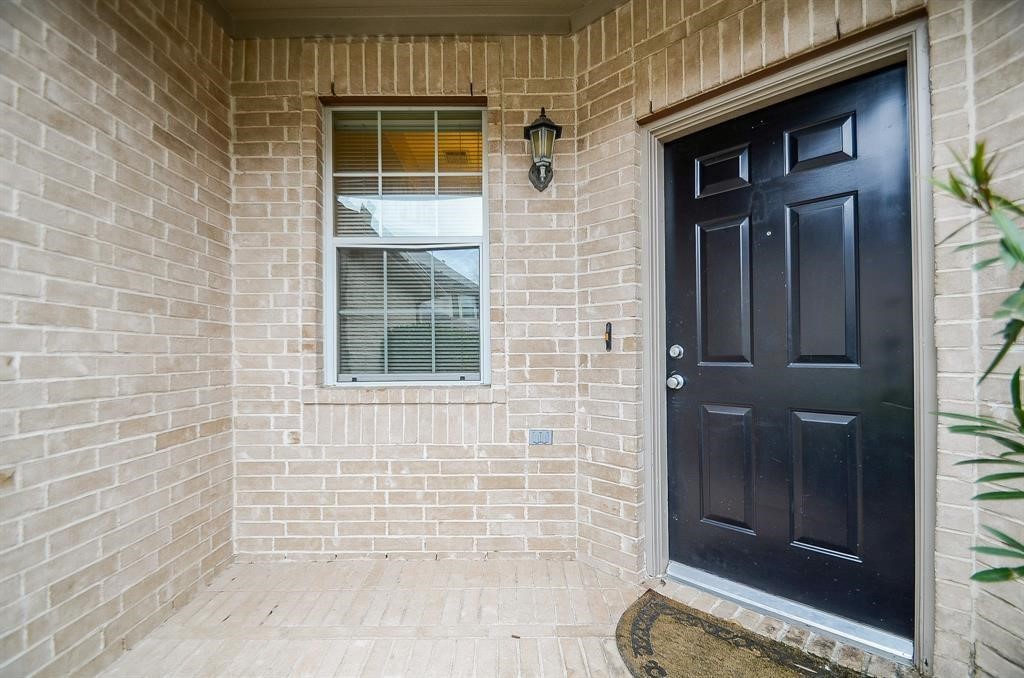 2947 Meadowglen Crest Houston TX 77082