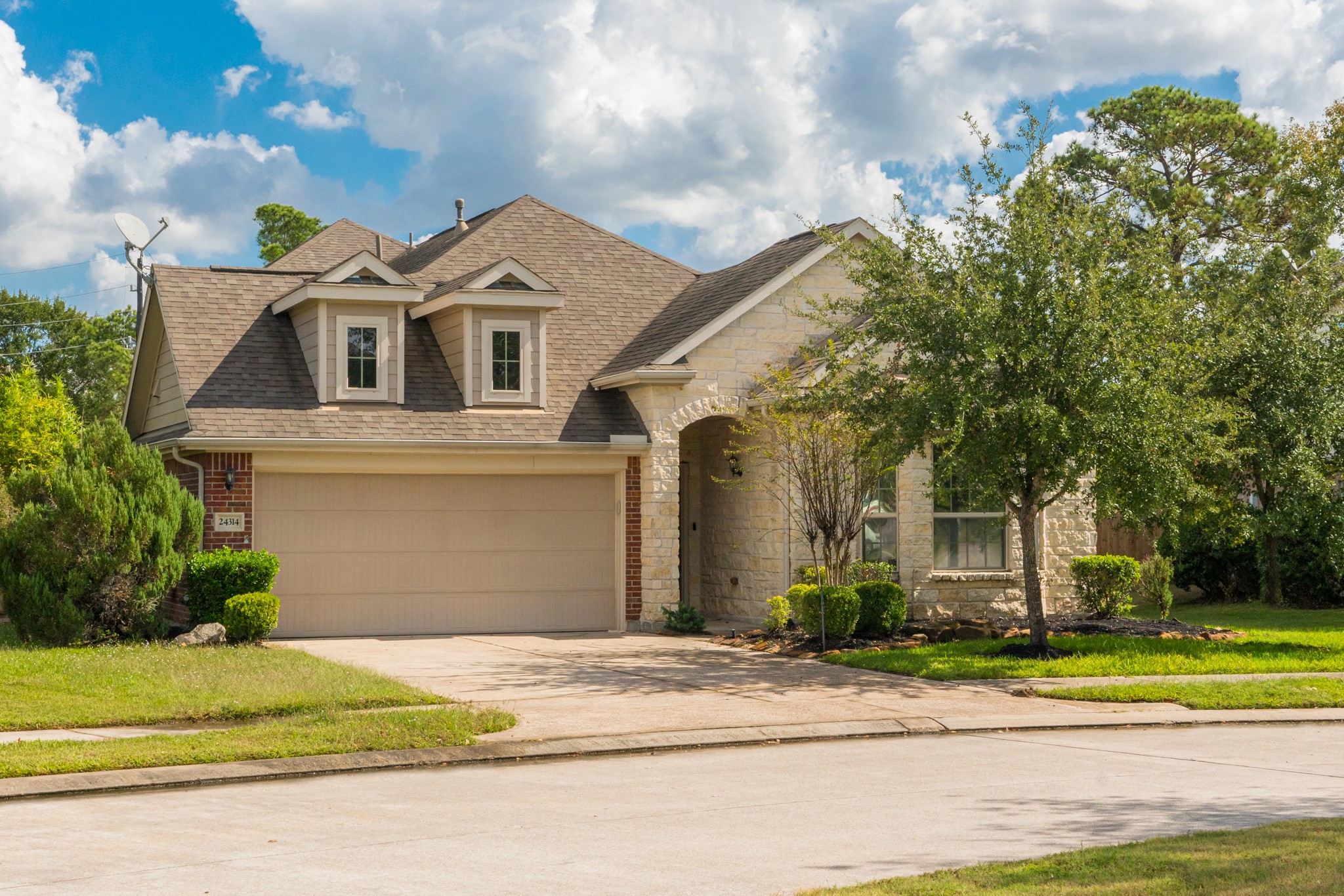 24314 Hill Creek Falls Tomball TX 77375