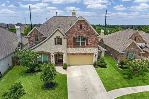 2104 Pearl Bay Court Pearland TX 77584
