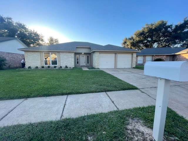 7415 Crystalglen Lane Houston TX 77095