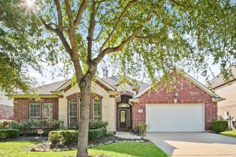 1915 Stable Stone Lane Pearland TX 77581