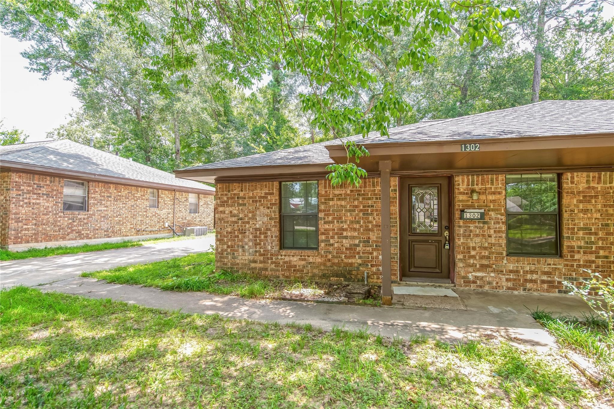 1302 Houston Street Conroe TX 77301