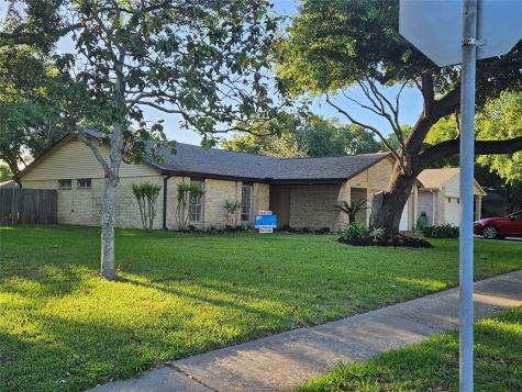 1303 Ashwood Drive Sugar Land TX 77498