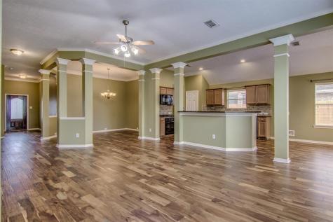 2126 Red Timber Court League City TX 77573