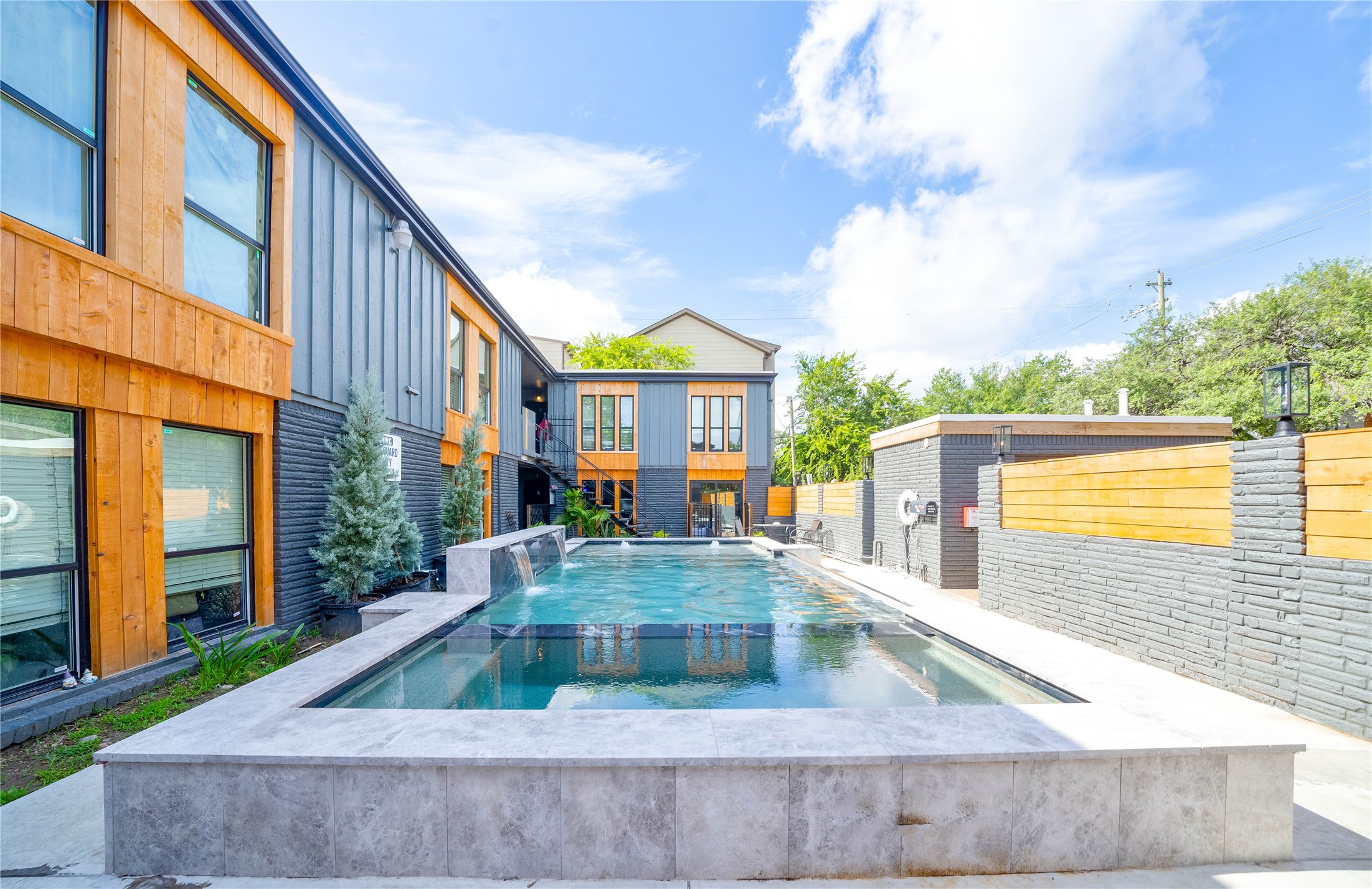 2703 Mason Street 1bd Houston TX 77006
