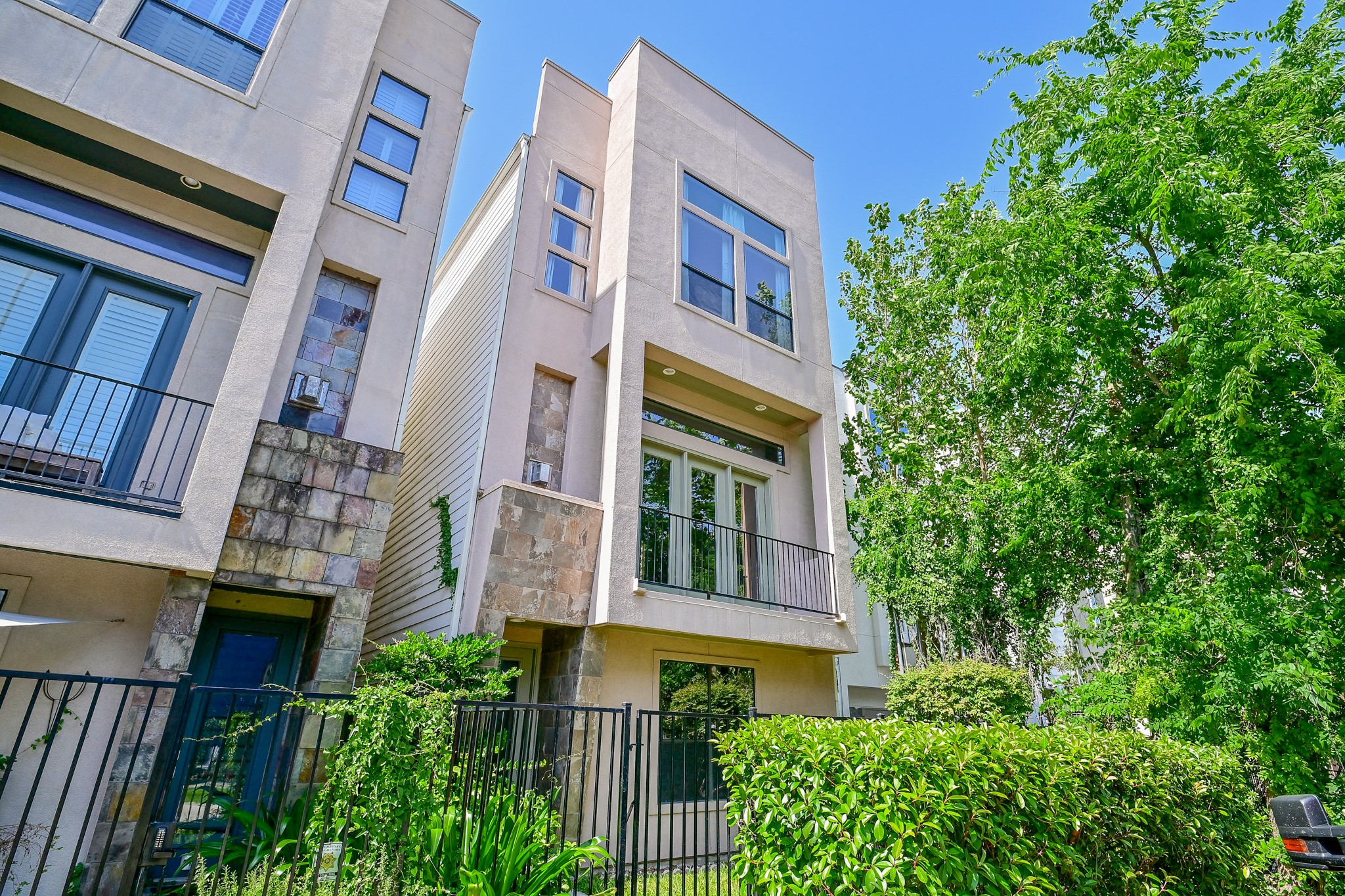 5108 Lillian Street Houston TX 77007