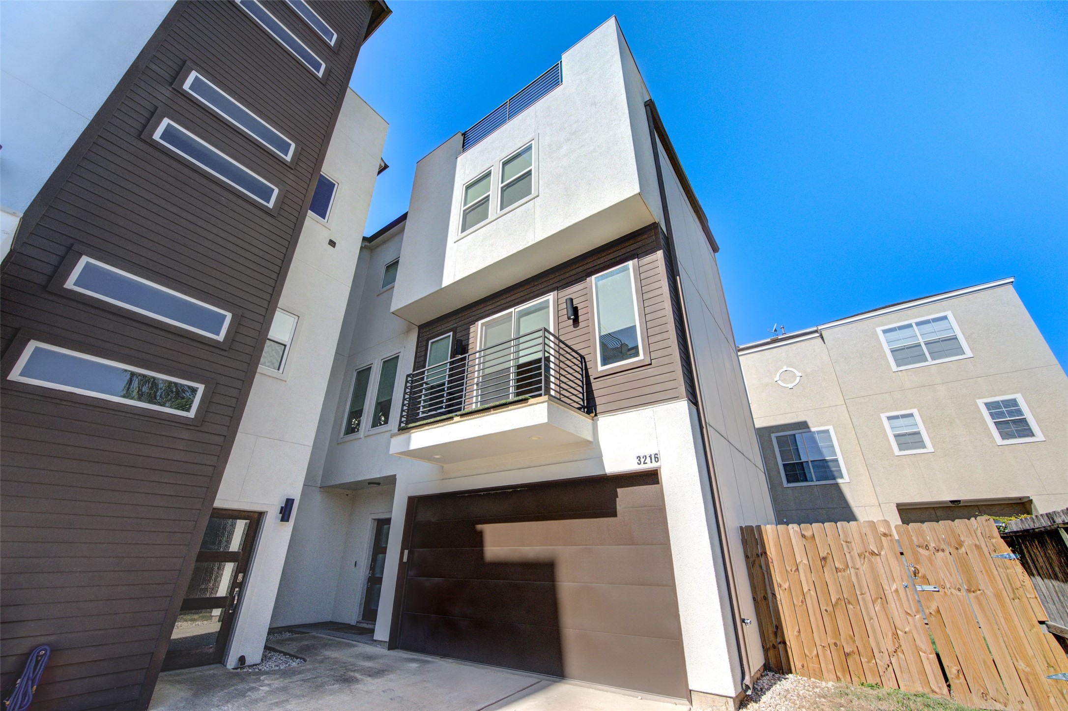 3216 Hutchins Street Houston TX 77004