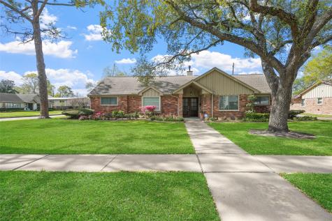 5058 Yarwell Drive Houston TX 77096
