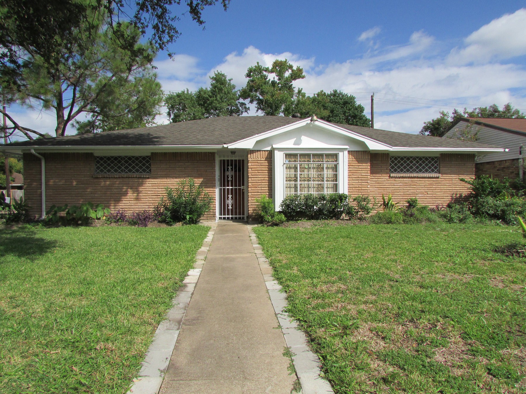 5634 W Airport Boulevard Houston TX 77035