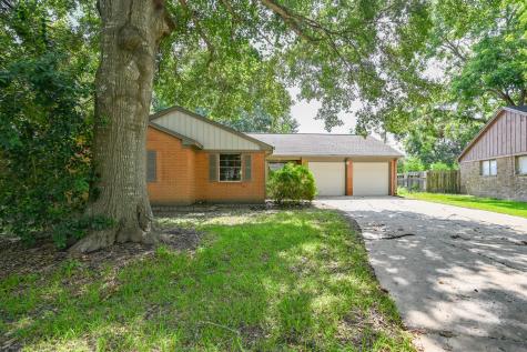 1507 Bayou Drive Alvin TX 77511