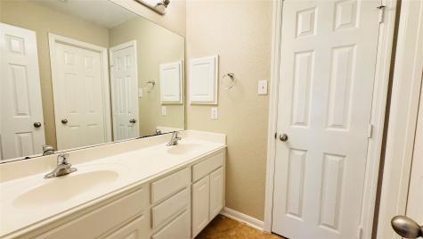 5639 Horseshoe Falls Missouri City TX 77459