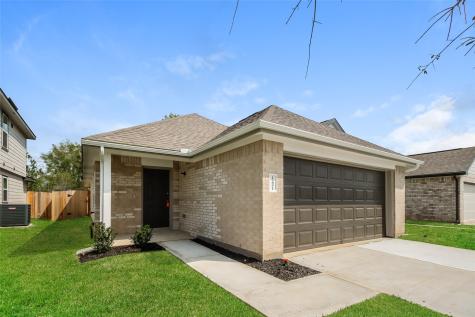 1221 Narrow Heights Drive Conroe TX 77301
