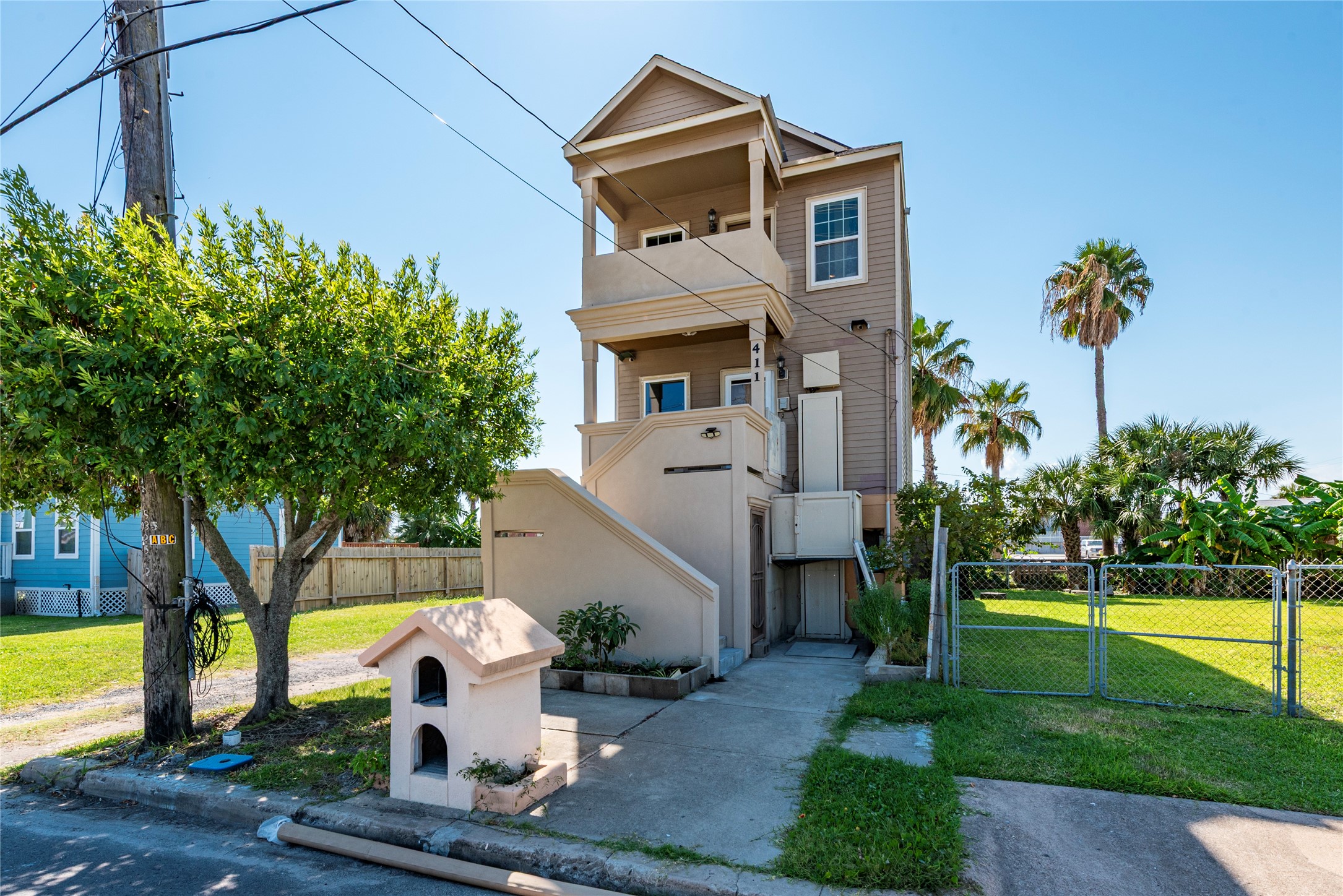 411 29th Street Galveston TX 77550