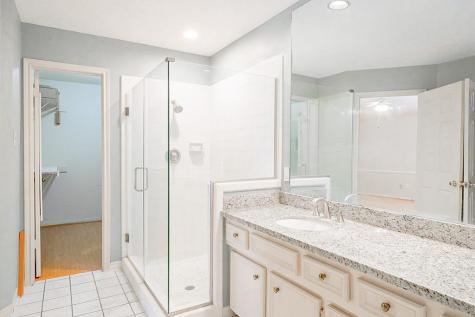 3011 W Steepbank Circle Sugar Land TX 77479
