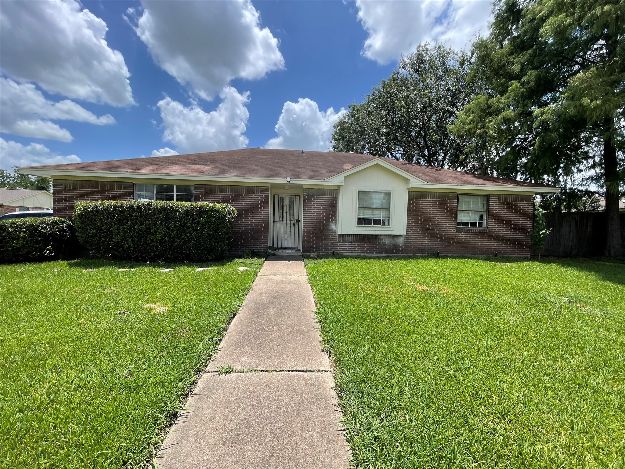 4610 Southampton Court Pasadena TX 77504