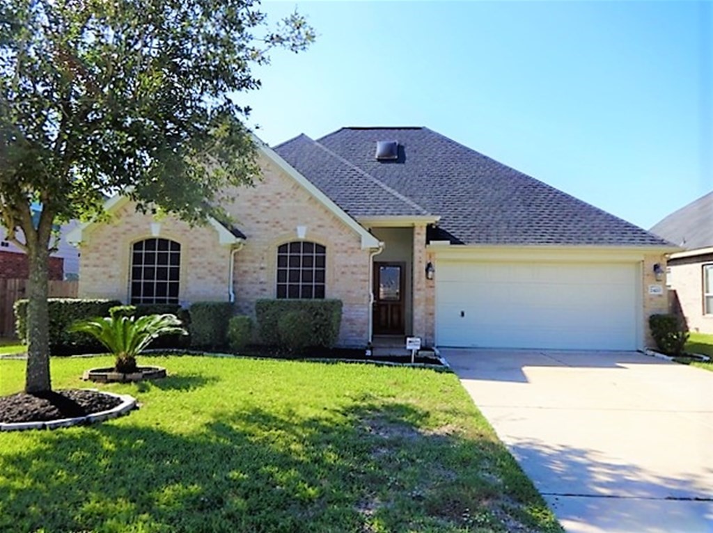2420 Avalon Trace Lane Pearland TX 77581
