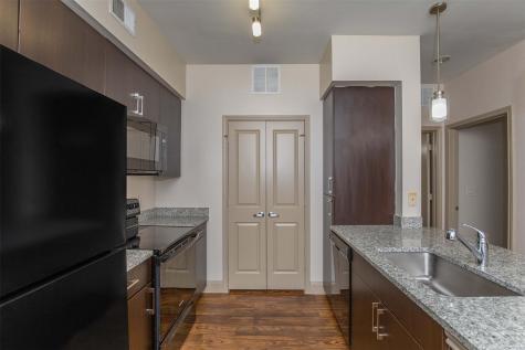 2930 Plum Creek Lane 307 Houston TX 77087