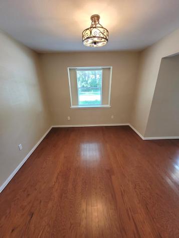 22 W Broken Oak Court The Woodlands TX 77381