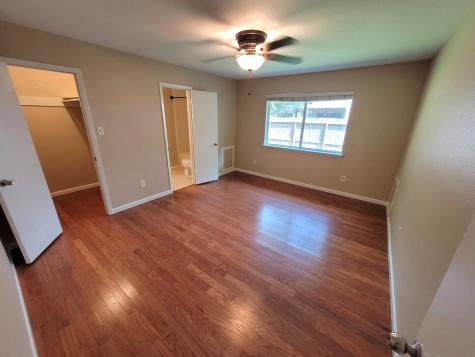 22 W Broken Oak Court The Woodlands TX 77381
