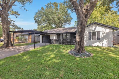 4946 Lamonte Lane Houston TX 77092
