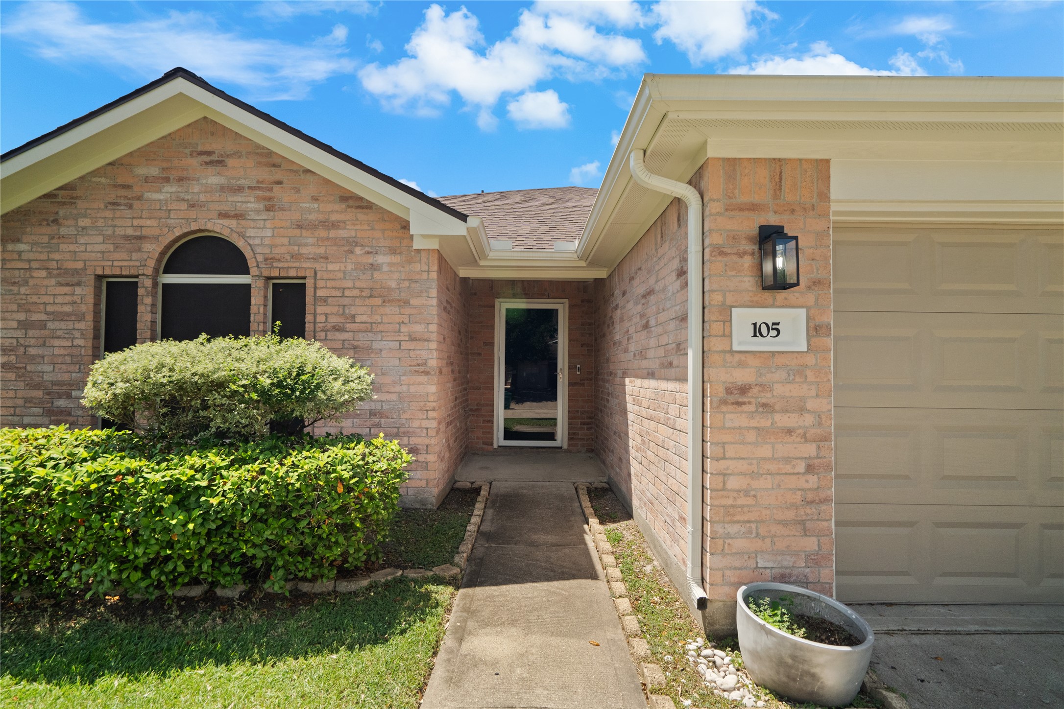 105 Laurel Meadow Court La Marque TX 77568