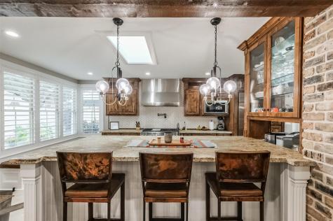 8638 Oakford Drive Houston TX 77024