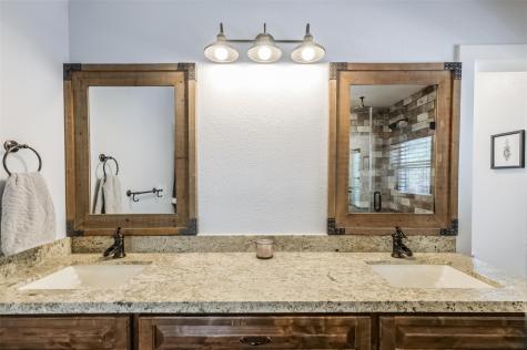 8638 Oakford Drive Houston TX 77024