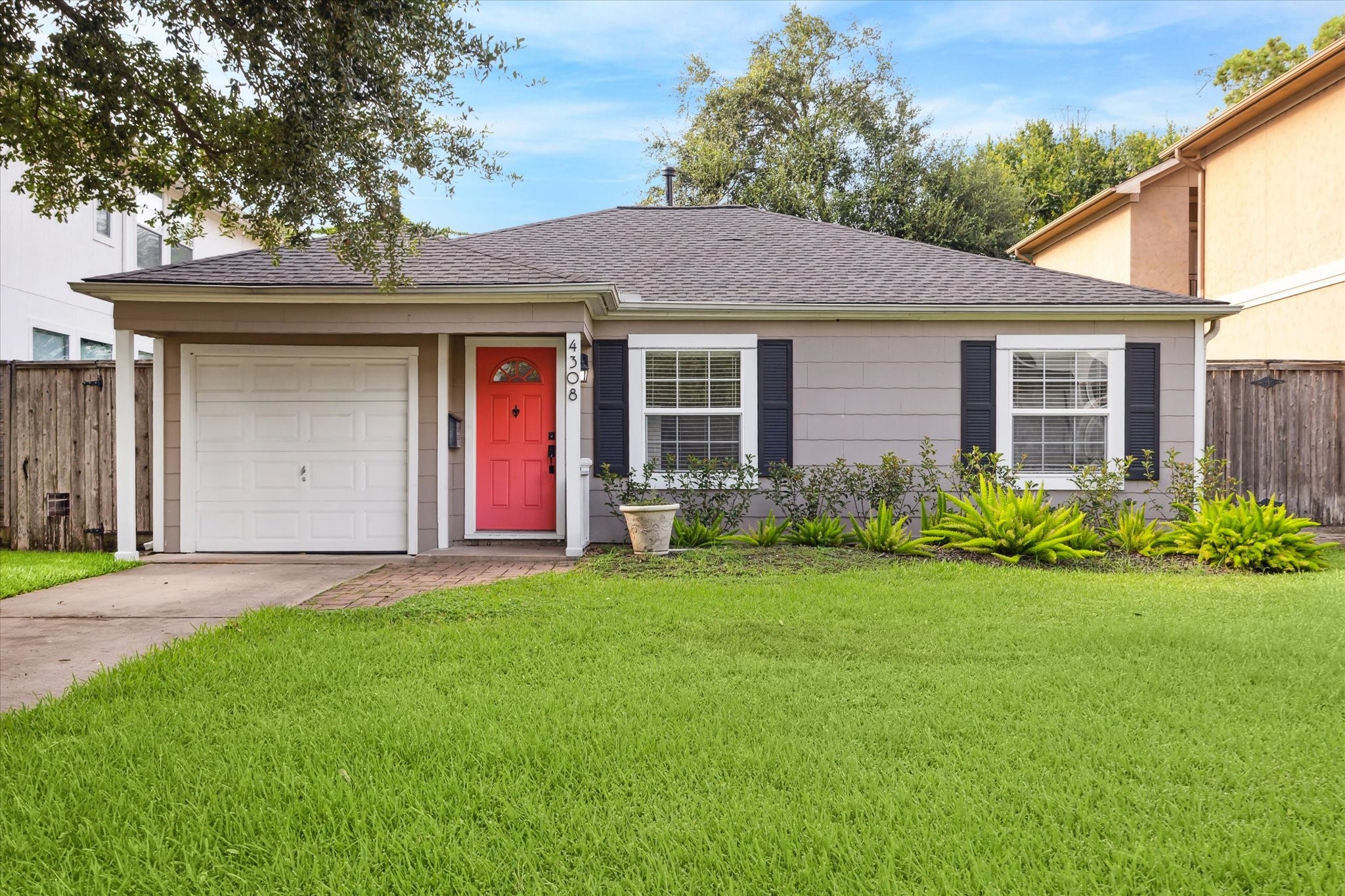 4308 Jane Street Bellaire TX 77401