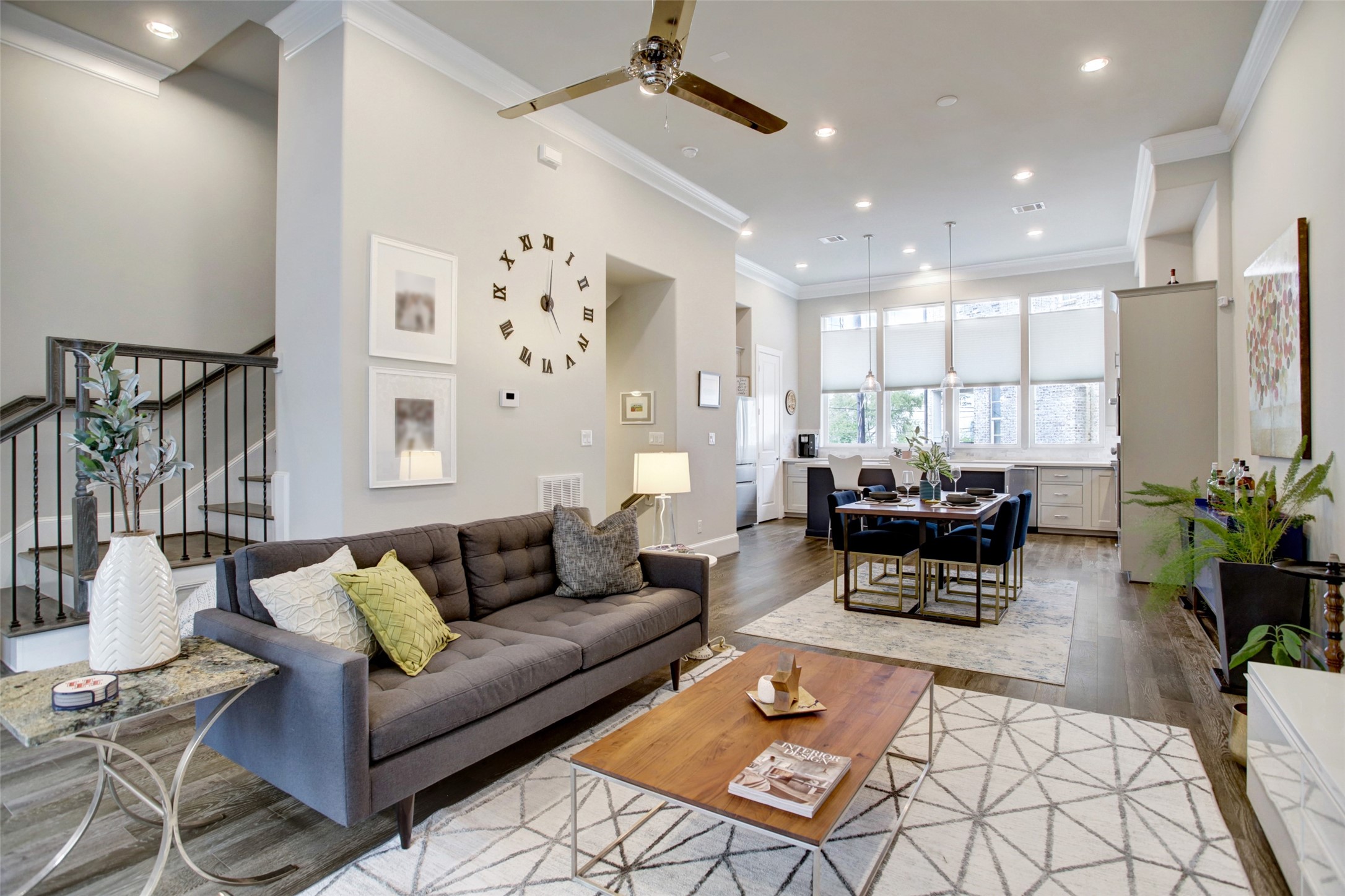 6068 Kansas Street Houston TX 77007