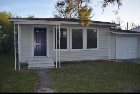 242 Bolden Street Houston TX 77029