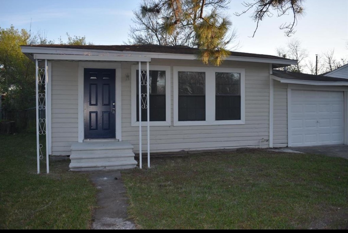 242 Bolden Street Houston TX 77029
