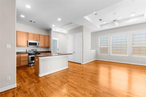 3802 Center Street Houston TX 77007