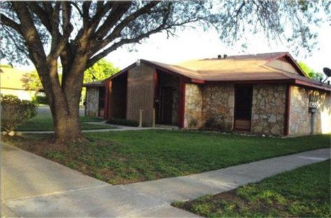 3100 Avenue Q Hondo TX 78861