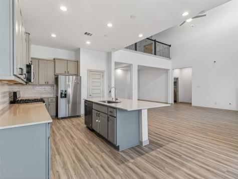 818 Kingwood Drive League City TX 77573