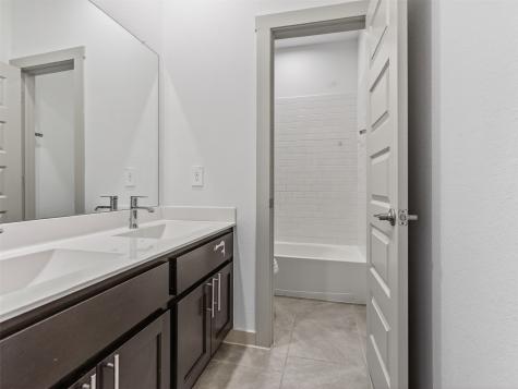 818 Kingwood Drive League City TX 77573