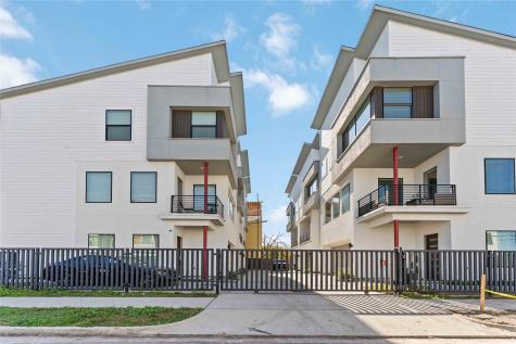 3410 Baer Street C Houston TX 77020