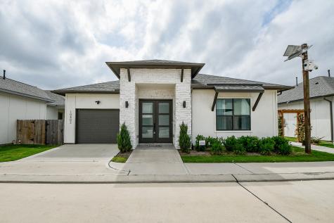 10402 Grove Row Avenue Richmond TX 77407