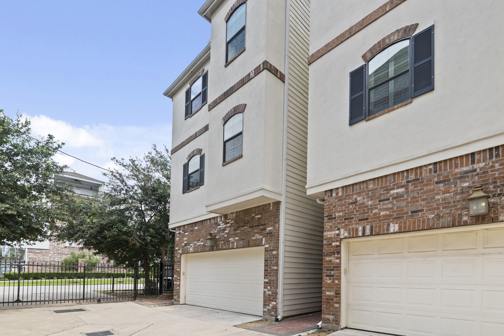 1402 W 26th Street A Houston TX 77008