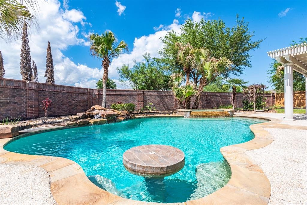 2702 Porto Bianco Lane League City TX 77573