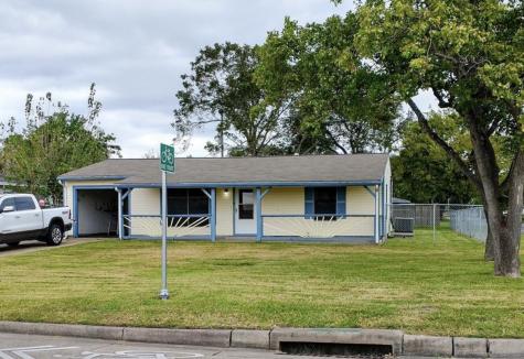 1402 13th Avenue N Texas City TX 77590