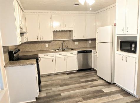 1402 13th Avenue N Texas City TX 77590