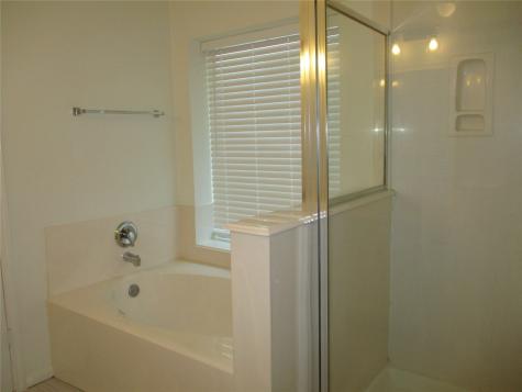 11909 Fountain Brook Drive Pearland TX 77584